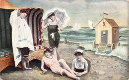 FANTAISIE - Femmes à La Plage - Ombrelle - Cabine De Plage - Maillot De Bain - Carte Postale Ancienne - Frauen