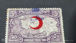 TÜRKEY--YARDIM PULLARI-1930-40  KIZILAY CEMİYETİ 50 PİASTRE  DAMGALI - Timbres De Bienfaisance