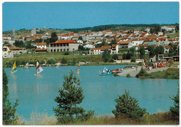 CP SAUGUES - Vue Générale Et Plan D'eau - Baignade - Planche à Voile - Pédalo - Ed. PASTRE N°17517 - Saugues