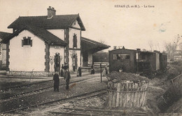 Rebais * La Gare * Train * Ligne Chemin De Fer Seine Et Marne * Villageois - Rebais