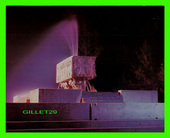 GRANBY, QUÉBEC - FONTAINE ROMAINE, PARC PELLETIER INAUGURÉ EN 1954 - PHOTO FERNAND MARQUIS - - Granby