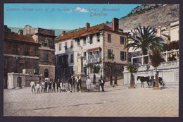 Gibraltar - Gunners Parade H. M. The Late Queen Victoria's Monument - Gibraltar