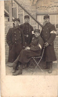 Militariat - Carte Photo - Soldats Infirmiers  - Carte Postale Ancienne - Personajes