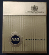 Caja De Cigarrillos Cigarette Box 555 International – Origen: Londres (England) - Boites à Tabac Vides