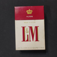 Caja De Cigarrillos L&M – Origen: USA - Contenitori Di Tabacco (vuoti)