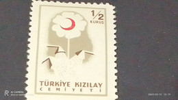 TÜRKEY--YARDIM PULLARI-1950-60  KIZILAY PULLARI  0.50K  DAMGASIZ - Charity Stamps