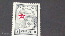 TÜRKEY--YARDIM PULLARI-1940-50  ÇOCUK ESİRGEME  3K DAMGASIZ - Timbres De Bienfaisance