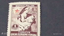 TÜRKEY--YARDIM PULLARI-1950-60  ÇOCUK ESİRGEME  1K  DAMGASIZ - Timbres De Bienfaisance