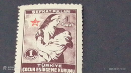 TÜRKEY--YARDIM PULLARI-1950-60  ÇOCUK ESİRGEME  1K  DAMGASIZ - Charity Stamps