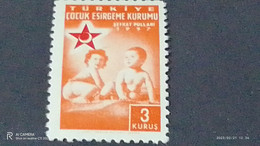 TÜRKEY--YARDIM PULLARI- 1950-60   ÇOCUK ESİRGEME 3K  DAMGASIZ - Timbres De Bienfaisance