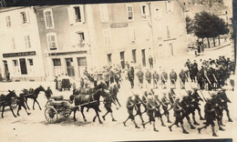 Senones * 2 Cartes Photos * Défilé Ou Régiment Militaire Partant Pour La Guerre * WW1 * Café Du Commerce - Senones