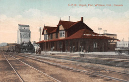 CANADA - Ontario - Fort William - Depot - Gare, Arrivée Du Train - Pub Davidson & Smith - Voyagé (voir Les 2 Scans) - Other & Unclassified