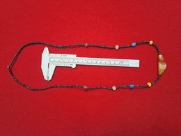 CAMBODGE / CAMBODIA/ Ancient Khmer String Beads - Kettingen