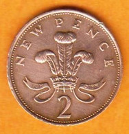 Grande Bretagne - 2 NEW PENCE - 1979 - 2 Pence & 2 New Pence