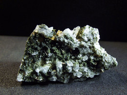 Titanite - Chlorite Group & Quartz On Matrix ( 4 X 2.5 X 1.5 Cm ) Mittersill - Zell Am See Distr. - Salzburg - Austria - Minéraux