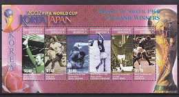 Soccer World Cup 2002 - DOMINICA - Sheet MNH - 2002 – South Korea / Japan