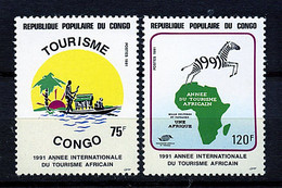 Rep. Congo ** N° 889/890 - Année Du Tourisme Africain - Neufs