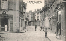 Paimboeuf * Débit De Tabac Tabacs TABAC Journal , Tournant De La Grande Rue Près La Rue Pasteur * Boucherie Villageois - Paimboeuf