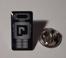 PIN'S Pin Pins  PARFUM  Homme   PHANTOM  De Paco RABANNE - Parfum