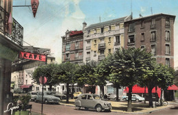 Suresnes * Débit De Tabac Tabacs TABAC Café , Place Du Générale Leclerc * Automobile CITROEN Citroën 2CV 2 Cv - Suresnes