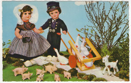 Klederdracht Goes - (Dolls From 'Dovina') - (Zeeland, Nederland / Holland) - Goes