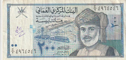 Billet De Banque Usagé. Oman. 200 Baisas. 1995. Etat Moyen. Froissé. - Oman