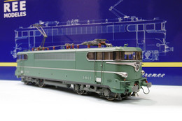 REE - Locomotive Electrique BB 16015 Origine Flèche D'Or SNCF ép. III Réf. MB-141 Neuf NBO HO 1/87 - Locomotoras