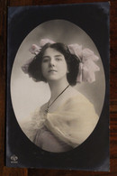 AK 1910 Cpa Femme Elegante Colmar Elsass Carte Photo Portrait - Donne