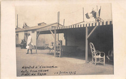 93-LA-COURNEUVE- CARTE-PHOTO-MILITAIRE- HÔPITAL D'EVACUTION DE LA COURNEUVE -HALL DE REPOS JUIN 1915 - La Courneuve