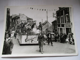 PHOTO CARRIERES SUR SEINE FETE ANNEES 60 CHAR DES SECOURISTES PRINTEMPS D ALSACE - Carrières-sur-Seine