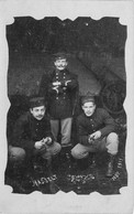 Militaria - Hasselt Nov. 1911 - Trois Soldats - Epluchage Pomme De Terre - Canon  - Carte Postale Ancienne - Personaggi