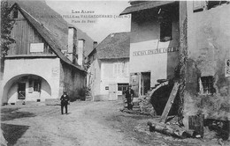 05-LA-CHAPELLE-EN-VALGAUDEMAR- PLACE DU PONT - Autres & Non Classés