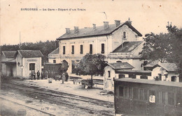 FRANCE - 17 - SURGERES - La Gare - Départ D'un Train - Ed A Côte - Carte Postale Ancienne - Surgères