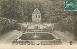 SEVRES - Parc De L'école Normale - Le Bassin - En état - Sevres