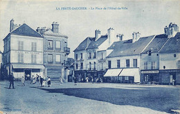 La Ferté Gaucher       77         Place De L'Hôtel De Ville         (voir Scan) - La Ferte Gaucher