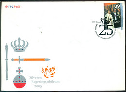 Nederland 2005 Speciale Envelop Zilveren Regeringsjubileum Beatrix NVPH 2342a - Brieven En Documenten