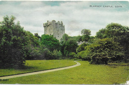 BLARNEY CASTLE, CORK, IRELAND. USED POSTCARD   Wd9 - Cork