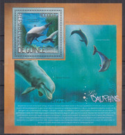 L12. Guinea MNH 2014 Fauna - Animals - Marine Mammals - Dolphins - Dauphins