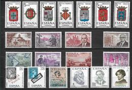 C2890 - Lot Timbres Neufs** Espagne - Collections