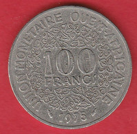 N° 52 - MONNAIE BANQUE CENTRALE DE L'AFRIQUE DE L'OUEST 100 FRANCS 1975 - América Central