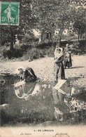 Folklore - En Limousin - La Lessive - Lo Bujado - Rivière - Femmes  -  Carte Postale Ancienne - Personaggi