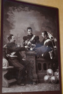 Grande Photo Militaire,soldats Buvant Un Verre ,pour Collection,16,5 Cm. Sur 10,5 Cm - Anciennes (Av. 1900)