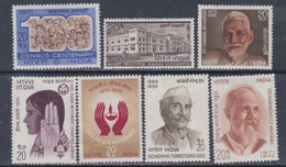 Inde N° 315 / 19 + 321 / 22 X Les 7 Valeurs Trace De Charnière Sinon TB - Nuovi