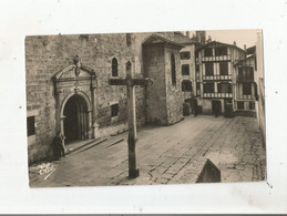 CIBOURE (BASSES PYRENEES) 1258 CARTE PHOTO PLACE DE L'EGLISE (CALVAIRE) - Ciboure