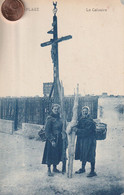 62 - Très Belle Carte Postale Ancienne De  BERCK  Le Calvaire Avec  Pècheuses - Berck