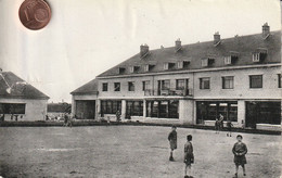 Delcampe - 61 - Carte Postale Semi Moderne De  TRUN     Les Nouvelles Ecoles - Trun