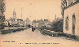 Lamballe * Arrivée , Route De St Brieuc * Enfants Villageois - Lamballe