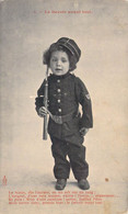 Militaria - Petit Garçon Portant Un Uniforme - Le Devoir Avant Tout - Le Matin Dès L'aurore... -  Carte Postale Ancienne - Patriottiche