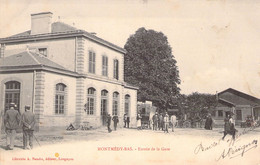 FRANCE - 55 - MONTMEDY BAS - Entrée De La Gare - Carte Postale Ancienne - Otros & Sin Clasificación