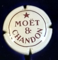 PLAQUE DE MUSELET DE CHAMPAGNE " MOET ET CHANDON N° 159 CREME ET MARRON " - Möt Et Chandon